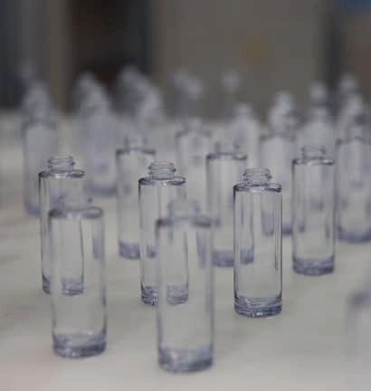 Extrusion and co-extrusion blow molding